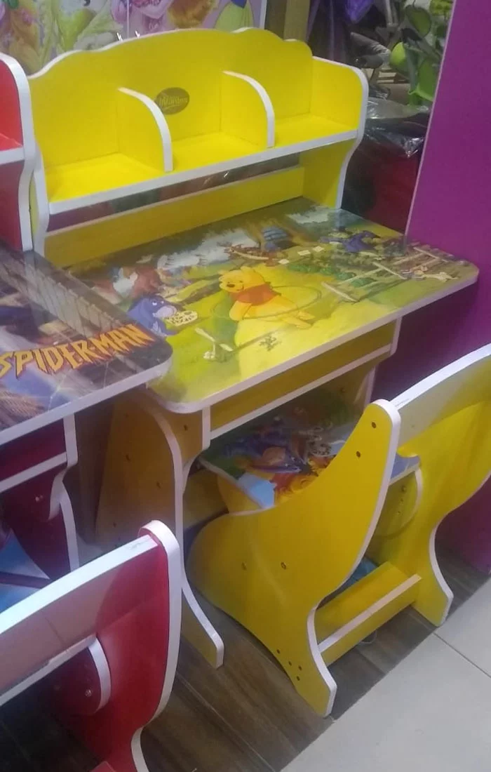 Winnie the pooh table and chair set hot sale