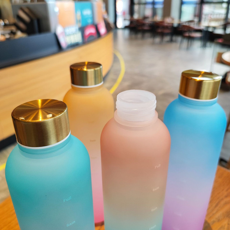 Sport Water Bottle Rainbow Plastic Frosted Non-toxic Time Drinking Bottles for Fitness Yoga Outdoor Portable Drinkware