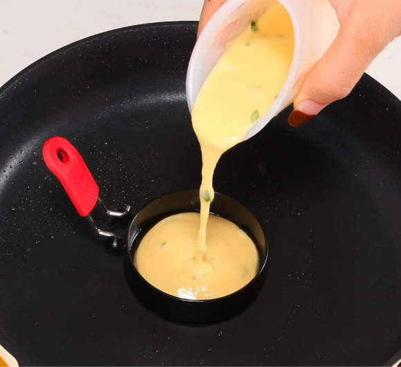 Stainless Steel Fried Egg Mold With Silicone Handle 1 Pcs In Pakistan