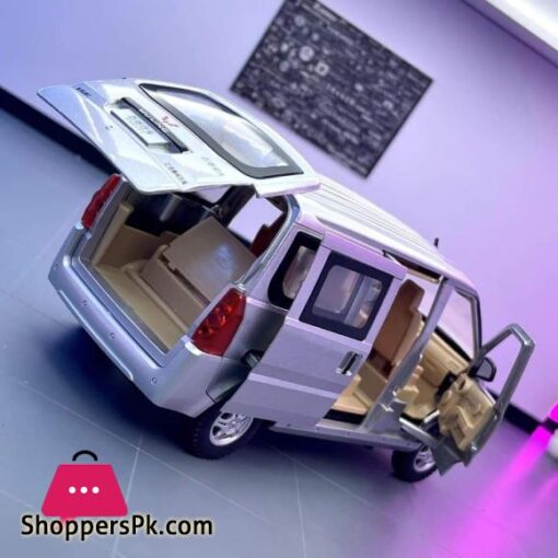 124 WULING Rongguang Van Alloy Car Model Diecast Metal Toy Vehicles Model Sound and Light Simulation Collection