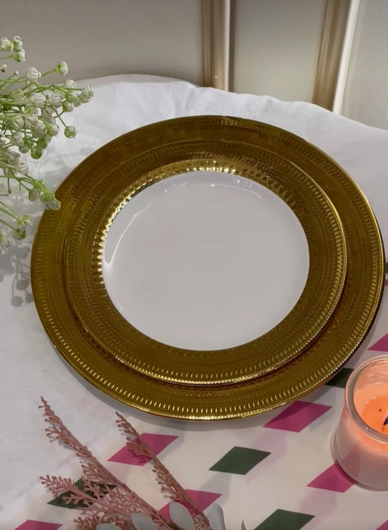 Brilliant Round Gold White Plate 8.5 Inch