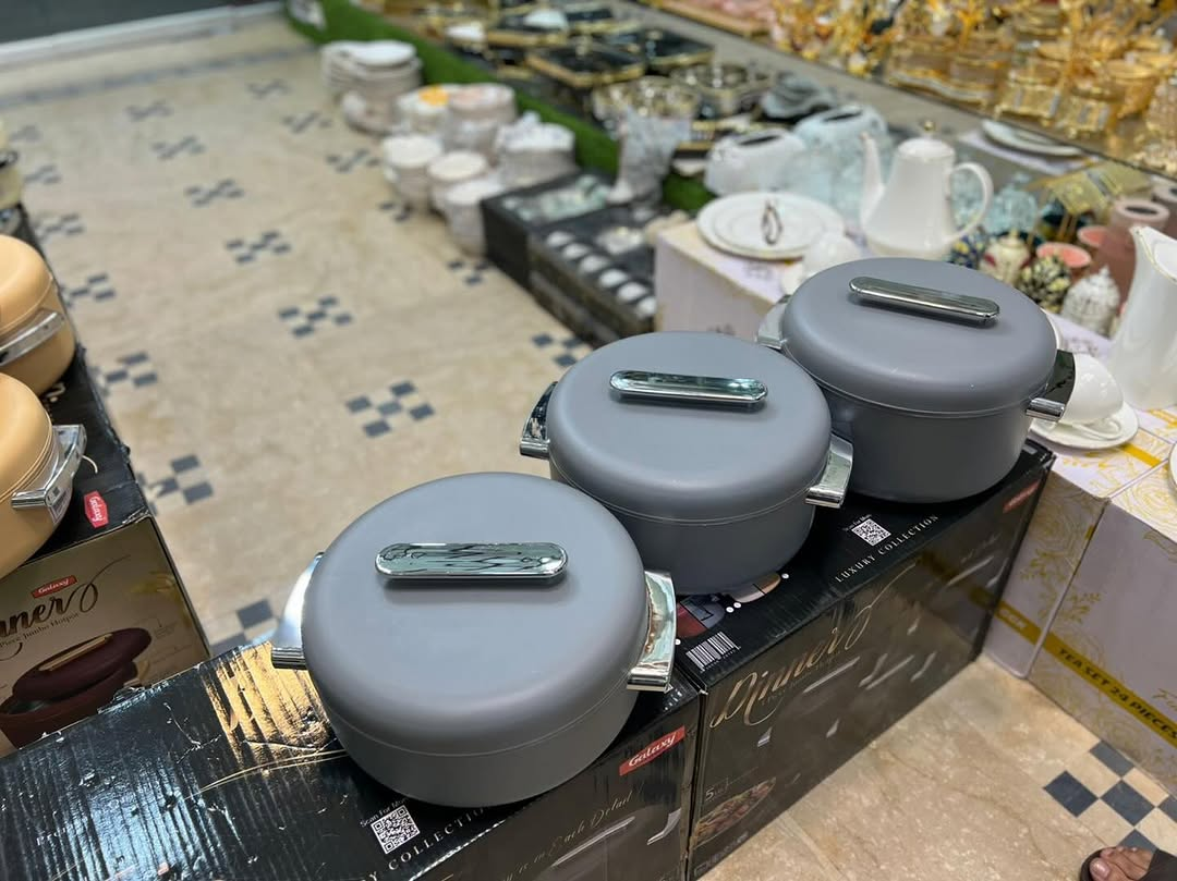 Dinners 3 Piece Hotpot Set 4-5-6 Liter 9 Dinners 3 Piece Hotpot Set 4-5-6 Liter