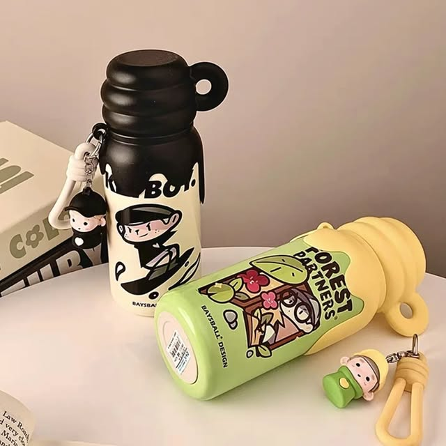 Key Boy Water Bottle Cute Thermos Cup 550ML