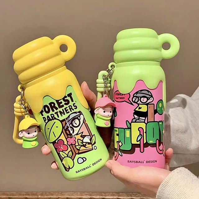 Key Boy Water Bottle Cute Thermos Cup 550ML