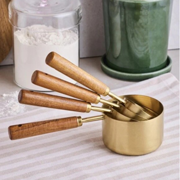 4-Piece Large Measuring Cup Set with Elegant Wooden Handles