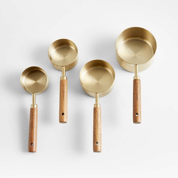 4-Piece Large Measuring Cup Set with Elegant Wooden Handles