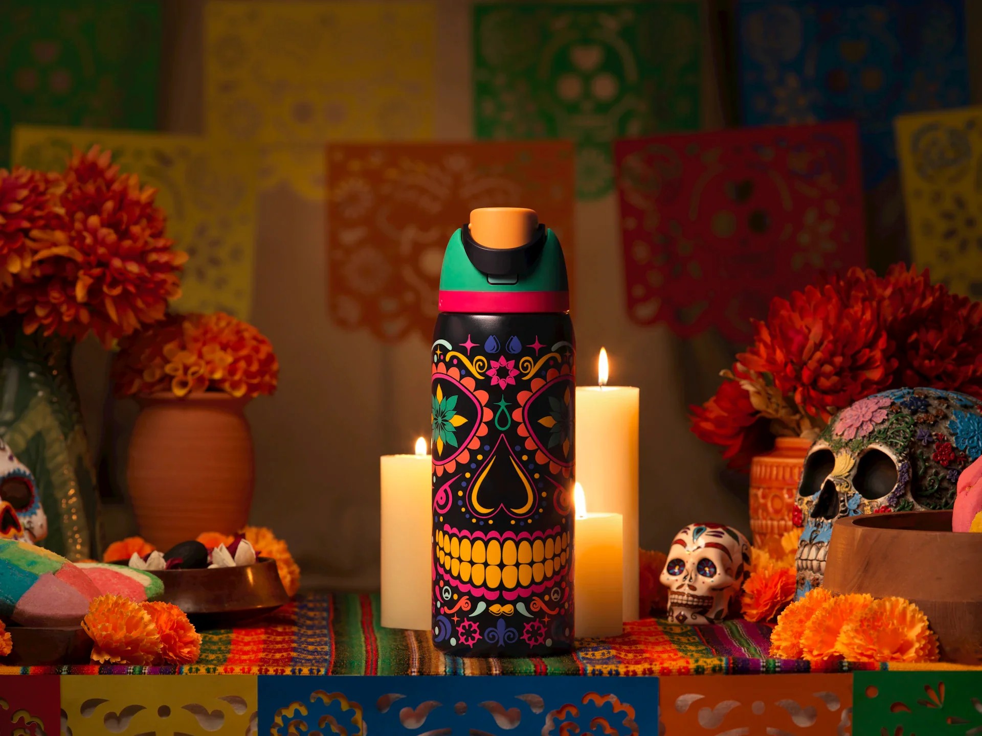 owala-32oz-color-drop-freesip-sugar-skull-water-bottle-glow-in-the-dark---limited-edition