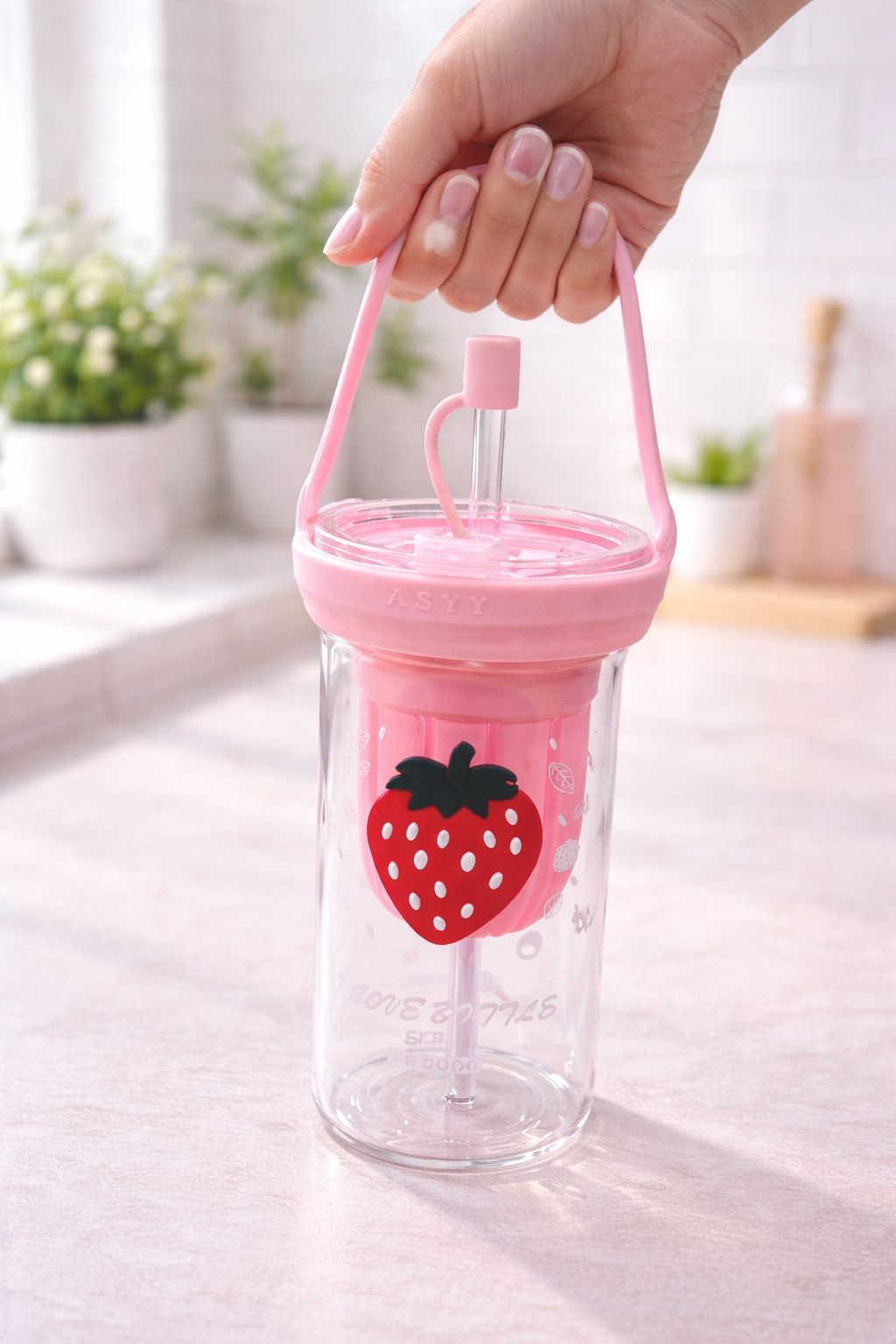 strawberry-double-wall-glass-tumbler-with-handle
