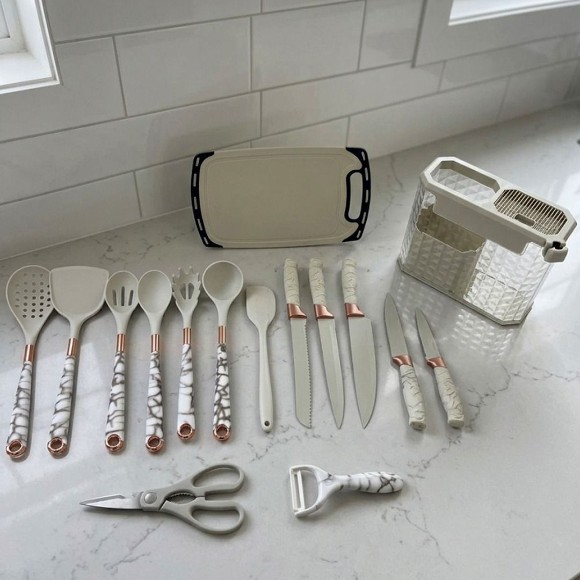 12-Piece Heat-Resistant Silicone Kitchen Utensil & Knife Set