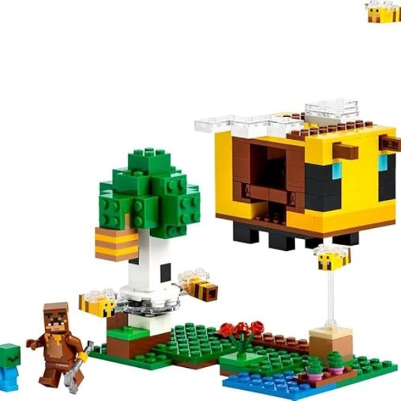 LEGO Minecraft The Bee Cottage Construction Toy with Buildable House 31241