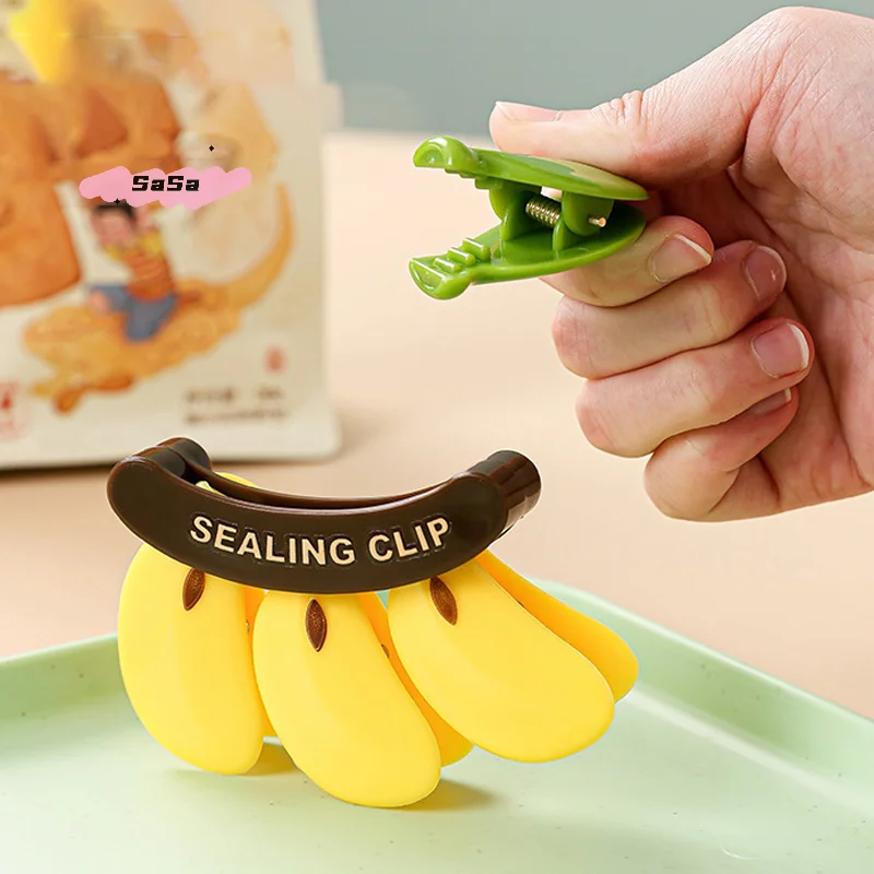 Multifunctional Plastic Banana Shaped Magnetic Sealing Clip Hand Press Fresh-Keeping Moisture-Proof Food Bag Clip