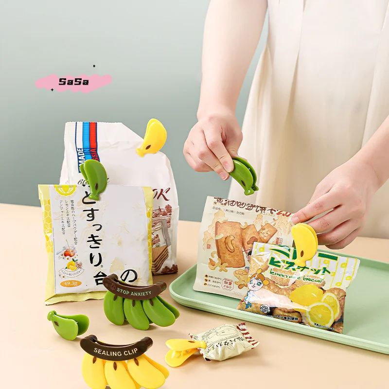 Multifunctional Plastic Banana Shaped Magnetic Sealing Clip Hand Press Fresh-Keeping Moisture-Proof Food Bag Clip