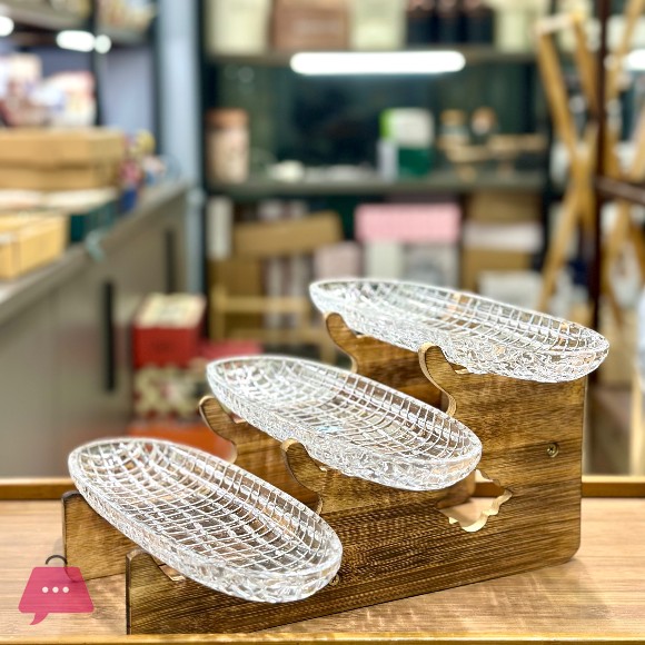 3-Tier Crystal Glass Serving Tray with Stepped Wooden Stand