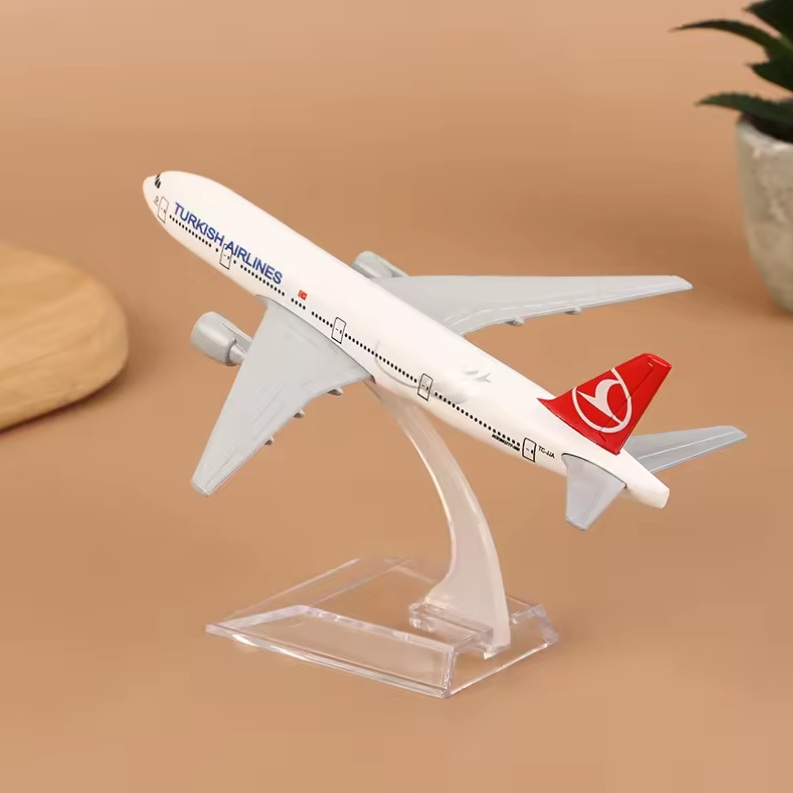 Diecast Airplane Turkish Airlines B777 Model 16cm 1:400 Metal Aircraft Model Toy