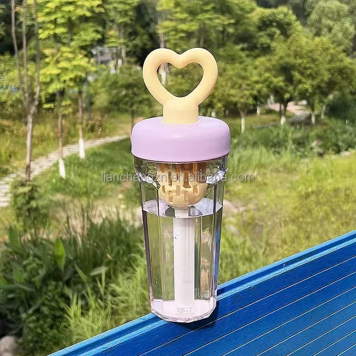 600ml Wholesale Promotional Portable Summer Students Plastic Mineral Water Bottle with Straw for Hiking Sports