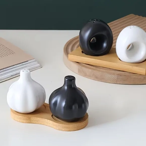 Garlic Fun Ceramic Salt Shaker Pepper Shaker Seasoning Jar