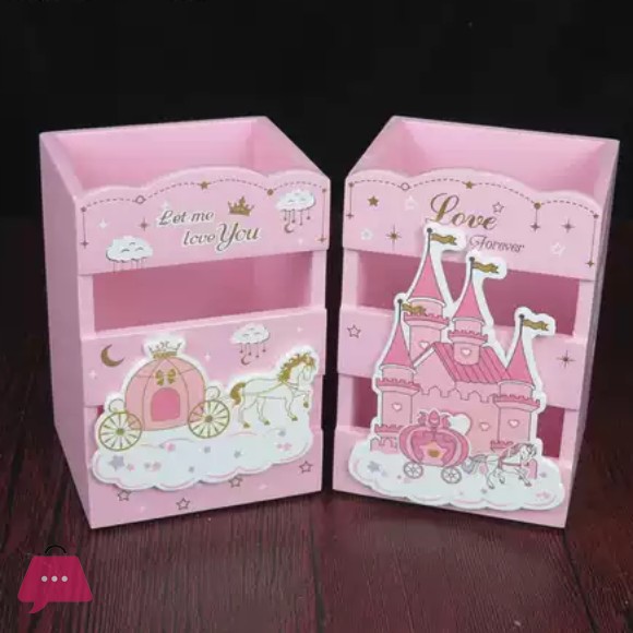 Wooden Cartoon Carriage Castle Pen Holder 1Pcs