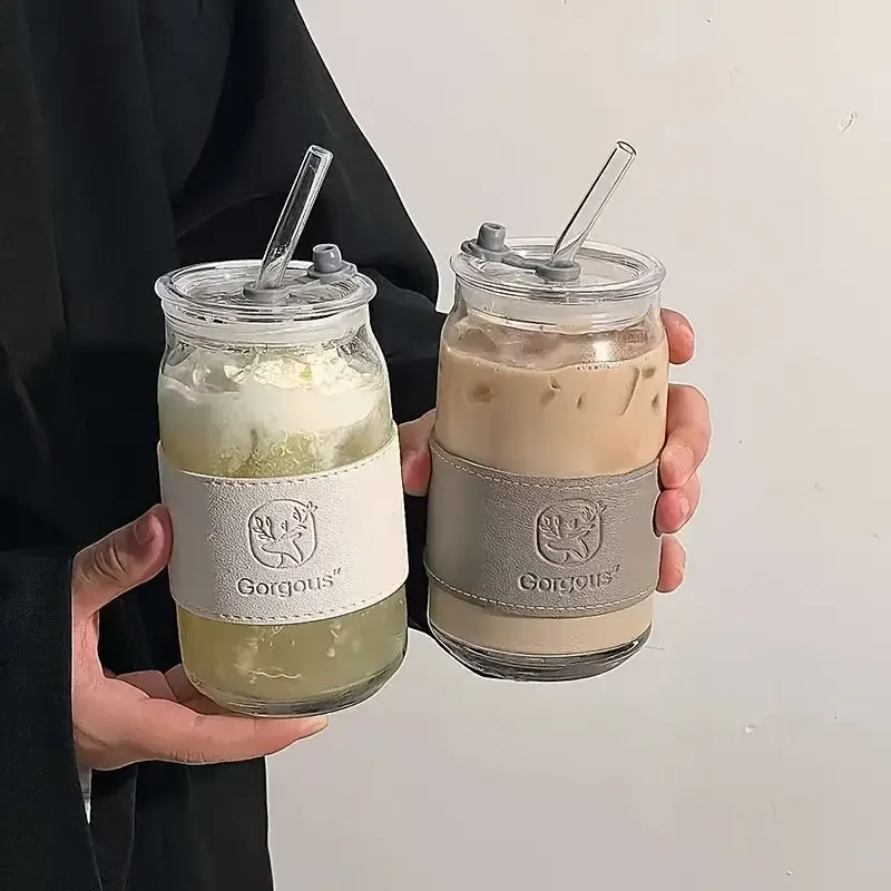 15 21 oz large capacity straw glass cup suitable for iced coffee whiskey soda tea with lid straw and sleeve decoration 2pcs Product details 1