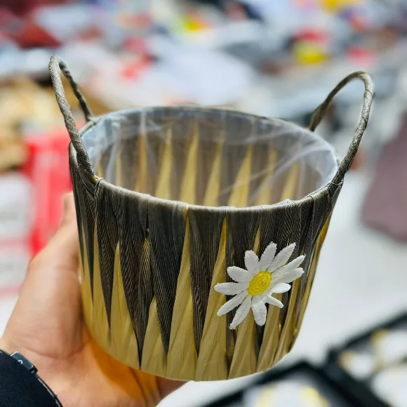 Elegant Gold Flower Pot & Hamper Basket Floral Basket